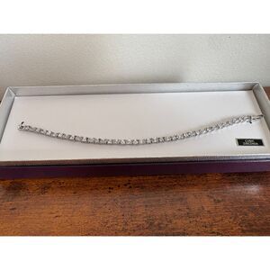Cubic Zirconia Tennis Bracelet 10mm CZ NWT